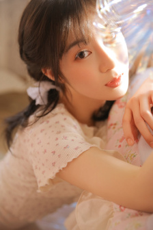 抽搐电击罚女仆夹震蛋器憋尿虐乳